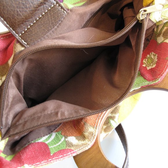 RELIC Tropical Floral Print Crossbody Purse - Picture 10 of 13